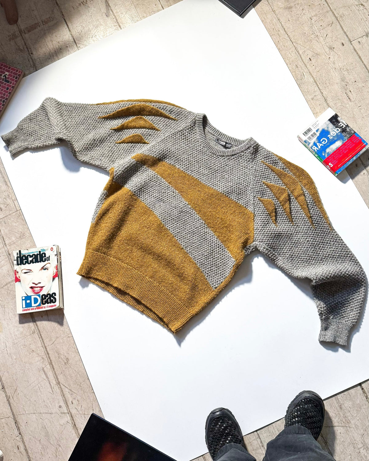 80s Mustard / Grey 3-D Shoulder Blade Panel Zig Zag Knit (M~L)