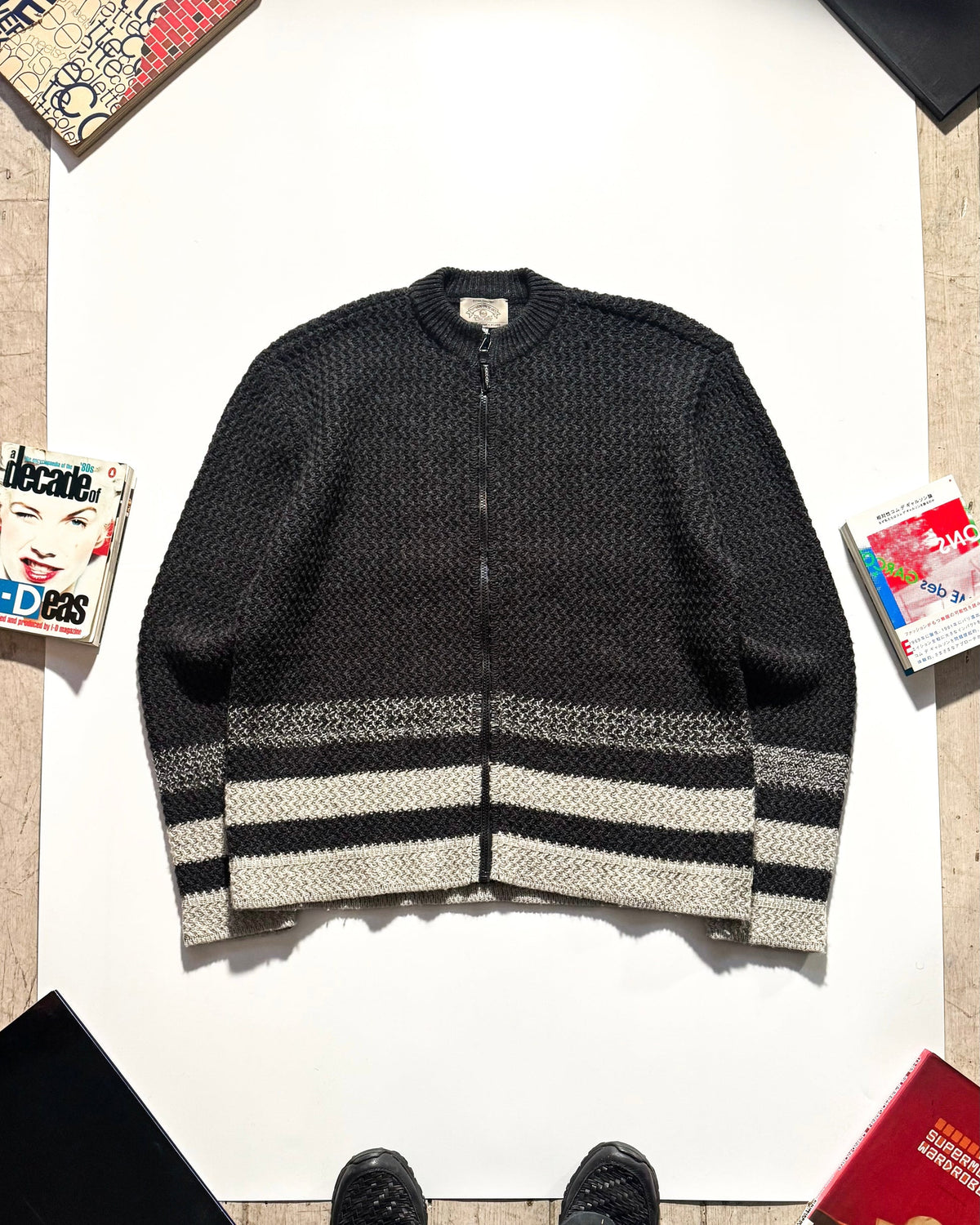 Early 2000s Grey Striped Zip Up Knit Jumper (XL ~ XXL )