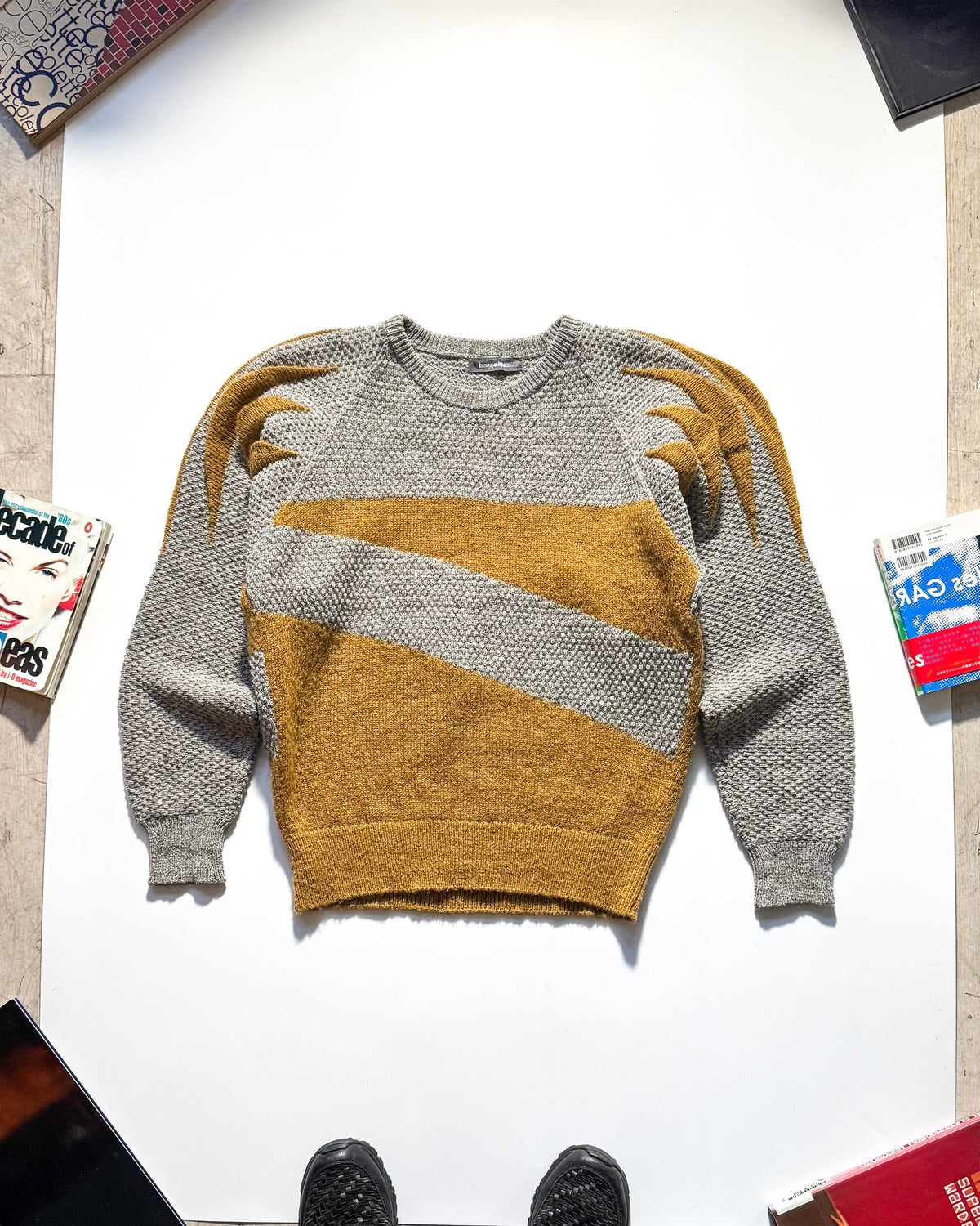 80s Mustard / Grey 3-D Shoulder Blade Panel Zig Zag Knit (M~L)